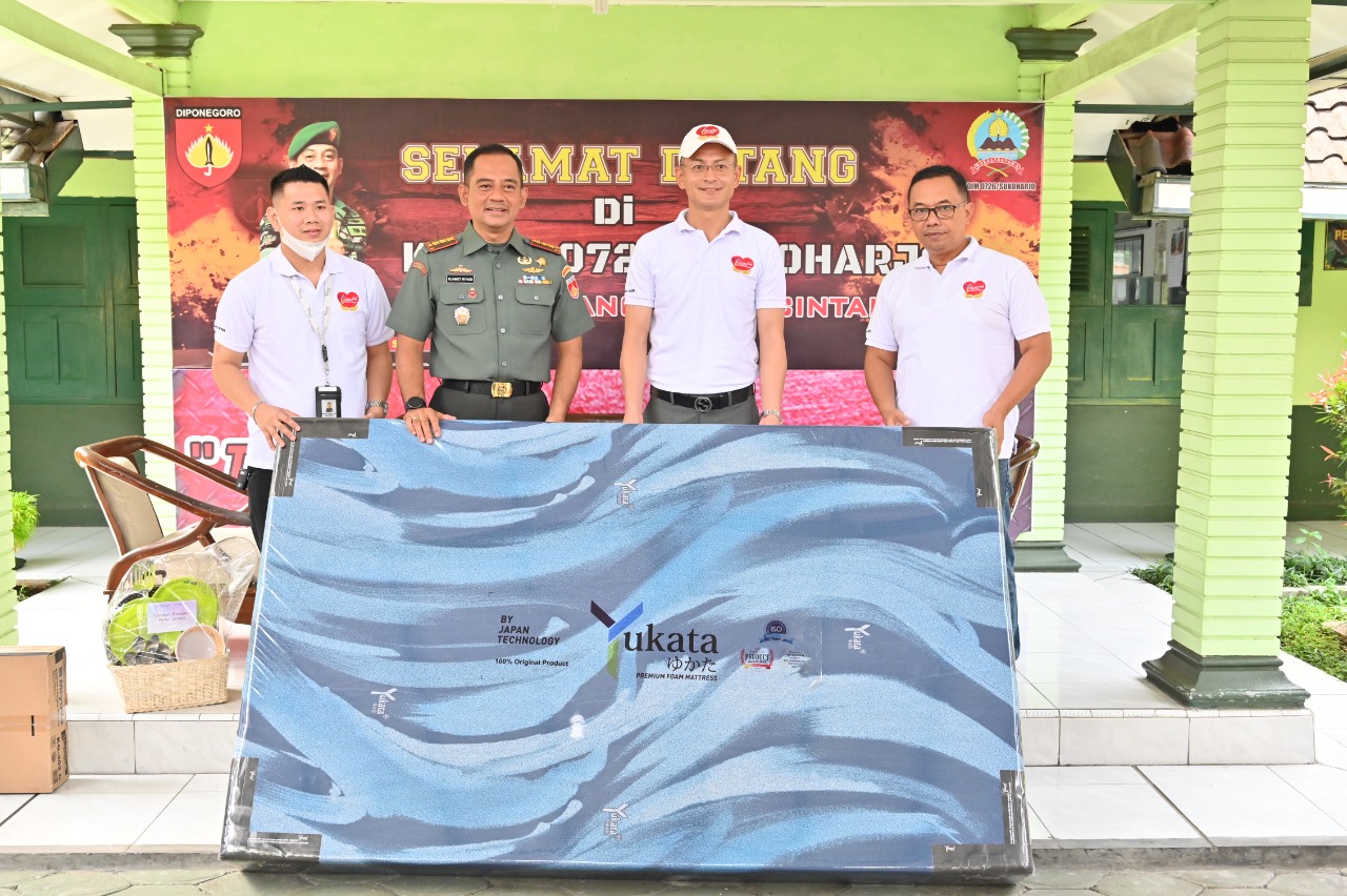 Peringati HJK dan Hari Ibu,PSC Yukata Peduli,Fave Hotel Solo Baru & Komunitas Modena Gandeng Kodim 0726/Sukoharjo Gelar Bakti Sosial