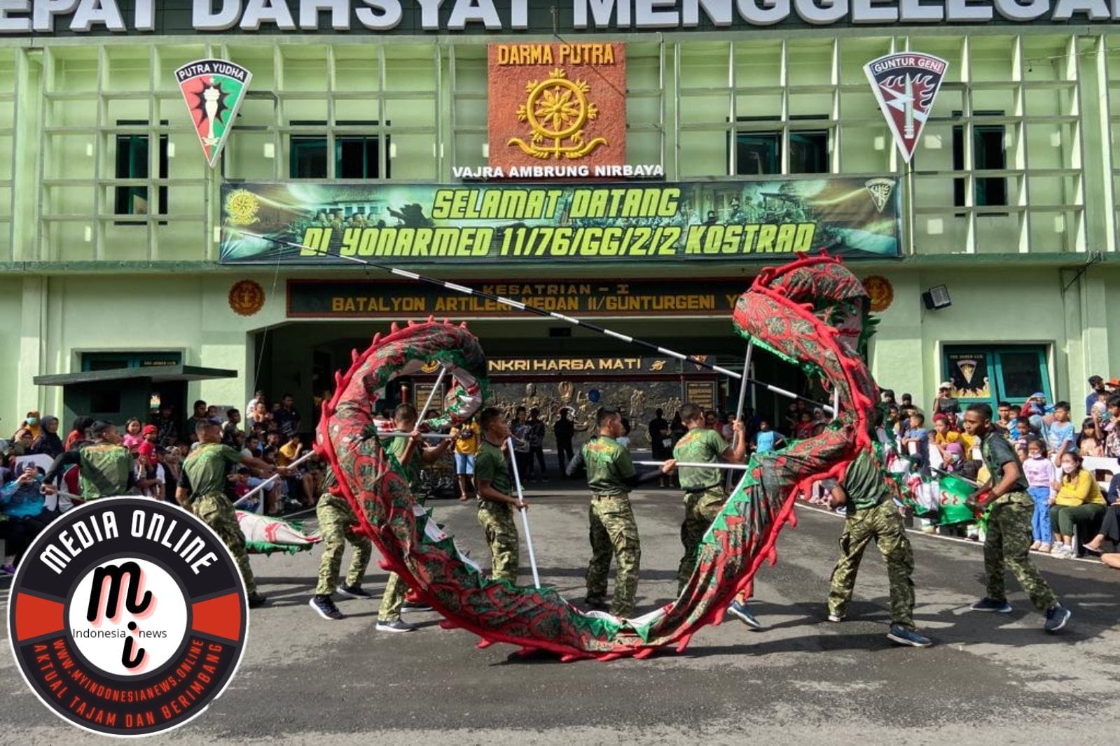 Barongsai Naga Guntur Geni Kostrad Gemparkan Pasar Rakyat dan Car Free Day
