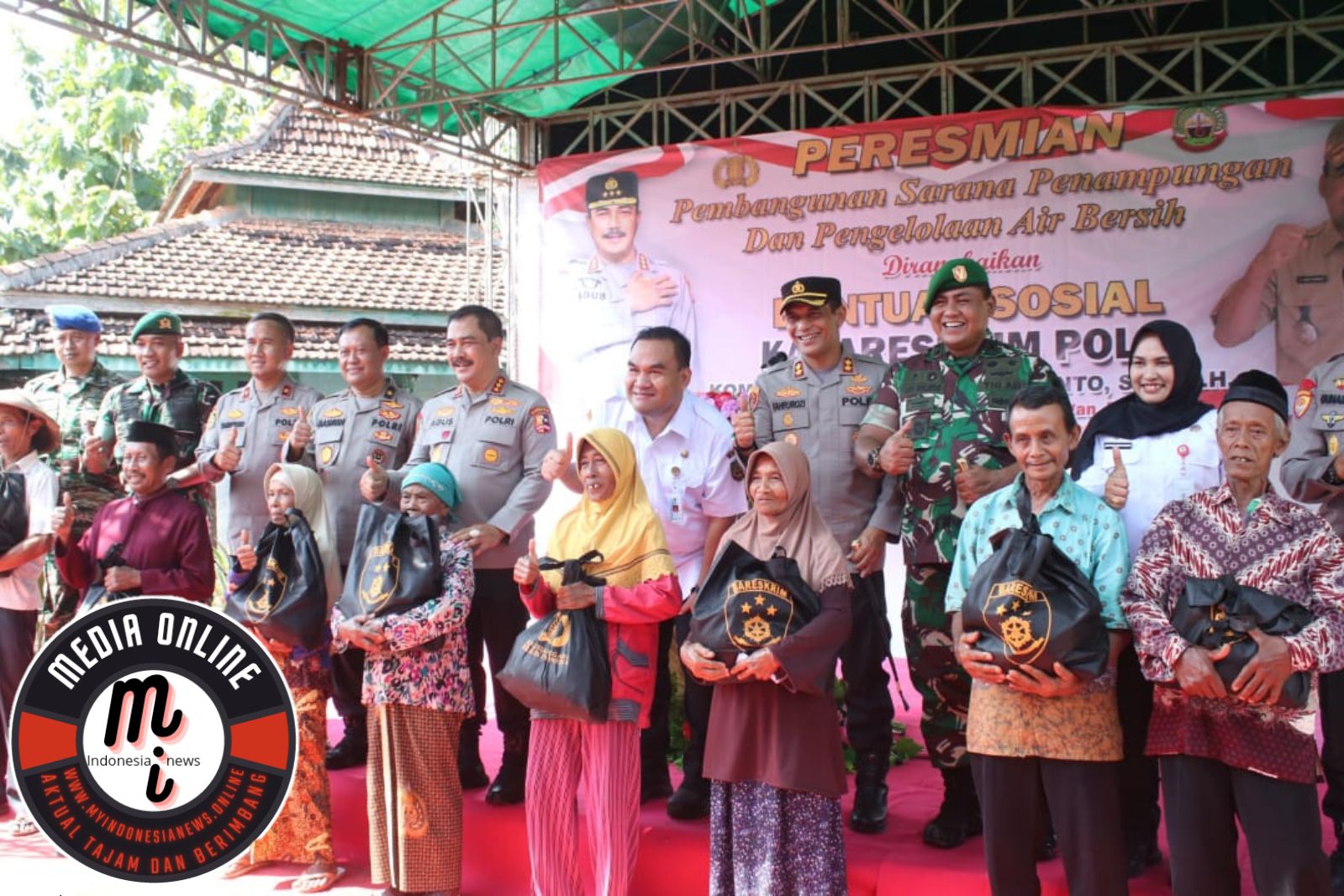 Resmikan Pembangunan Sarana Air Bersih dan Bansos oleh Kabareskrim Polri di Desa Kalangan