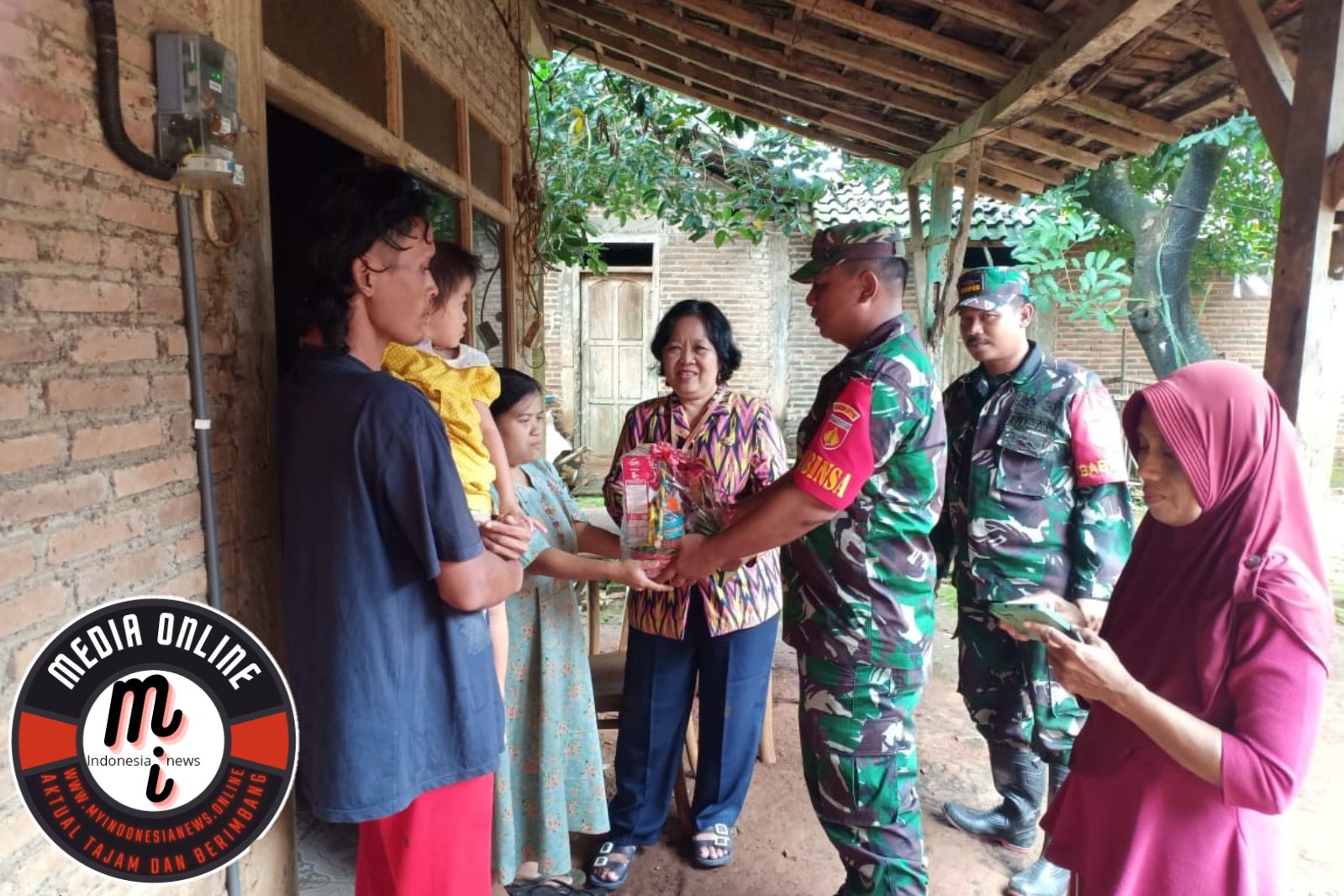 Koramil 07/Bangsri dan Anggota Berikan Bantuan ke Anak Stunting : Kunjungan dan Aksi Peduli