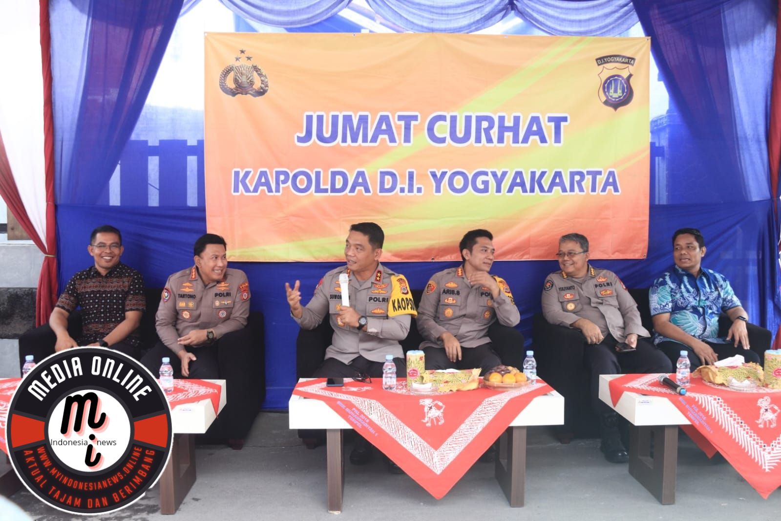 Edisi Jum’at,Kapolda DIY Blusukan Di Pasar Ngino