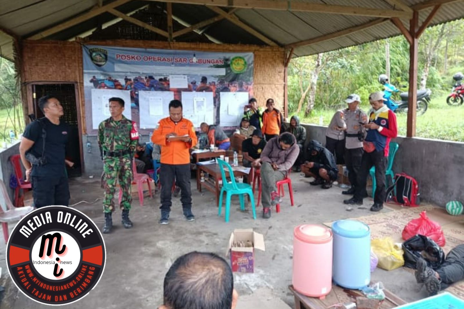 Kapolsek Dan Anggota Koramil Cangkringan Beserta Personil Polsek Hadiri Kegiatan Pencarian Survivor