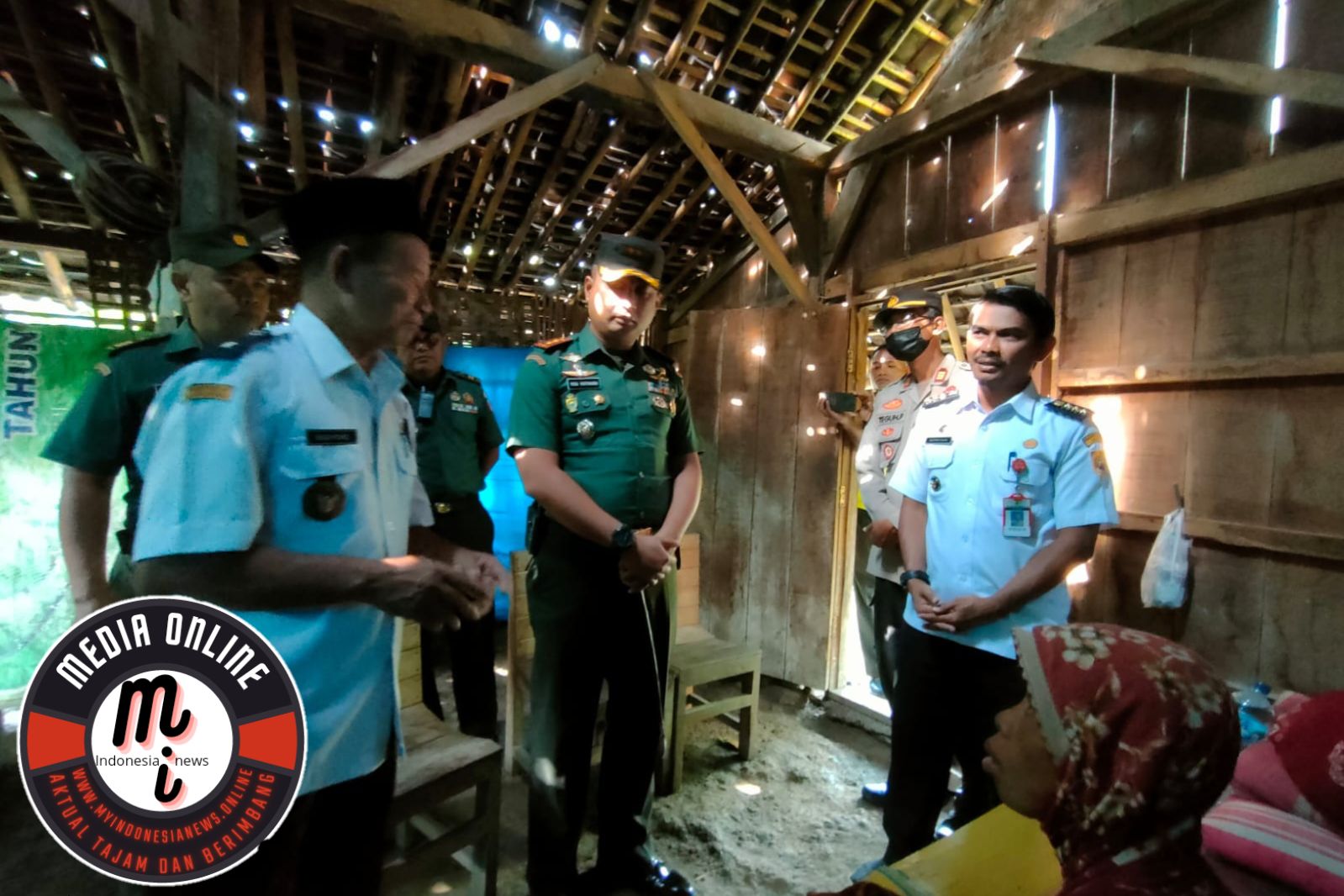 Terenyuh dengan Kehidupan Bu Siti, Dandim Sragen Sampai Blusukan ke Gesi