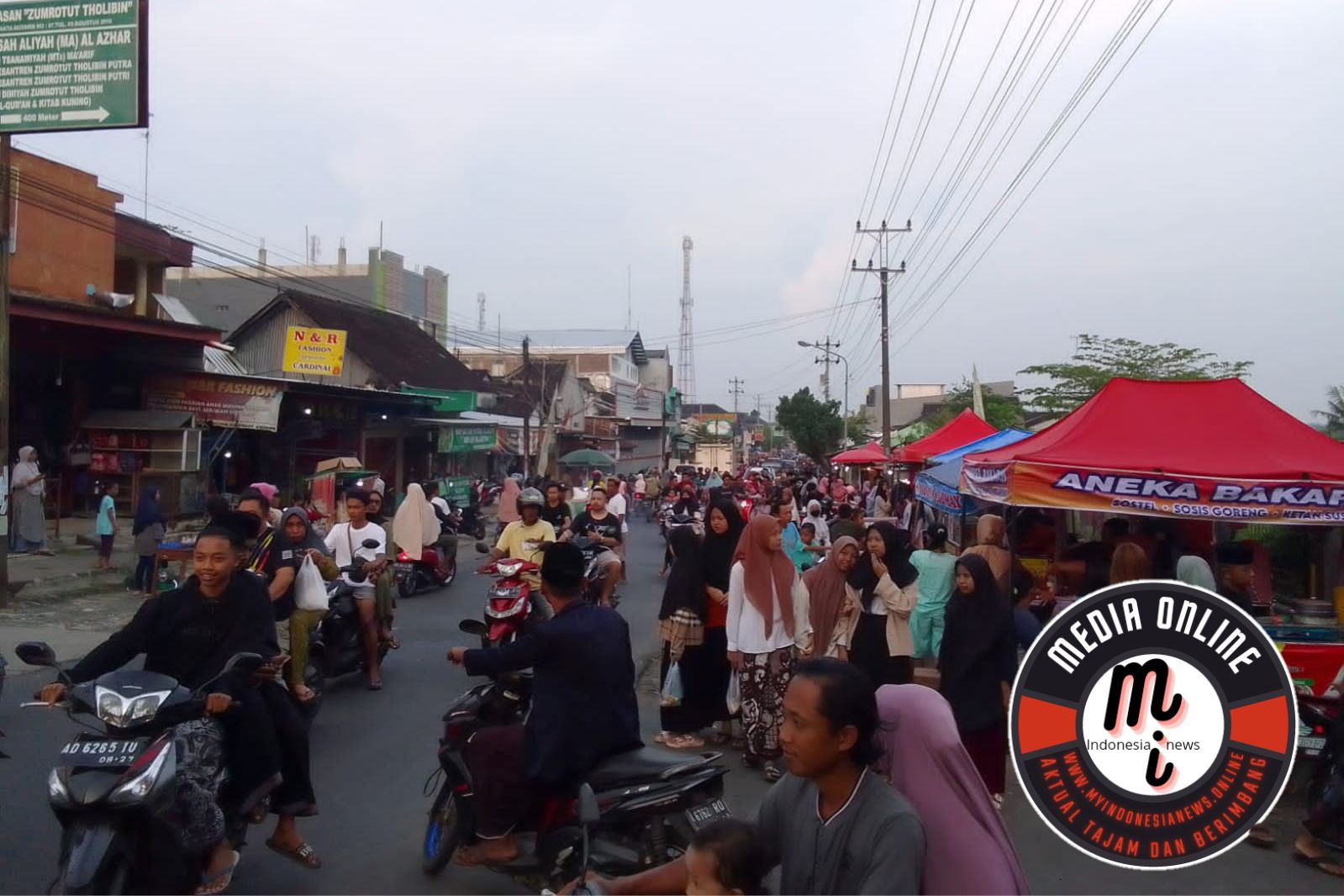 Meriahnya Puasa Ramadhan Perdana di Kacangan, Antusiasme Warga Berburu Takjil Picu Kepadatan Lalu Lintas