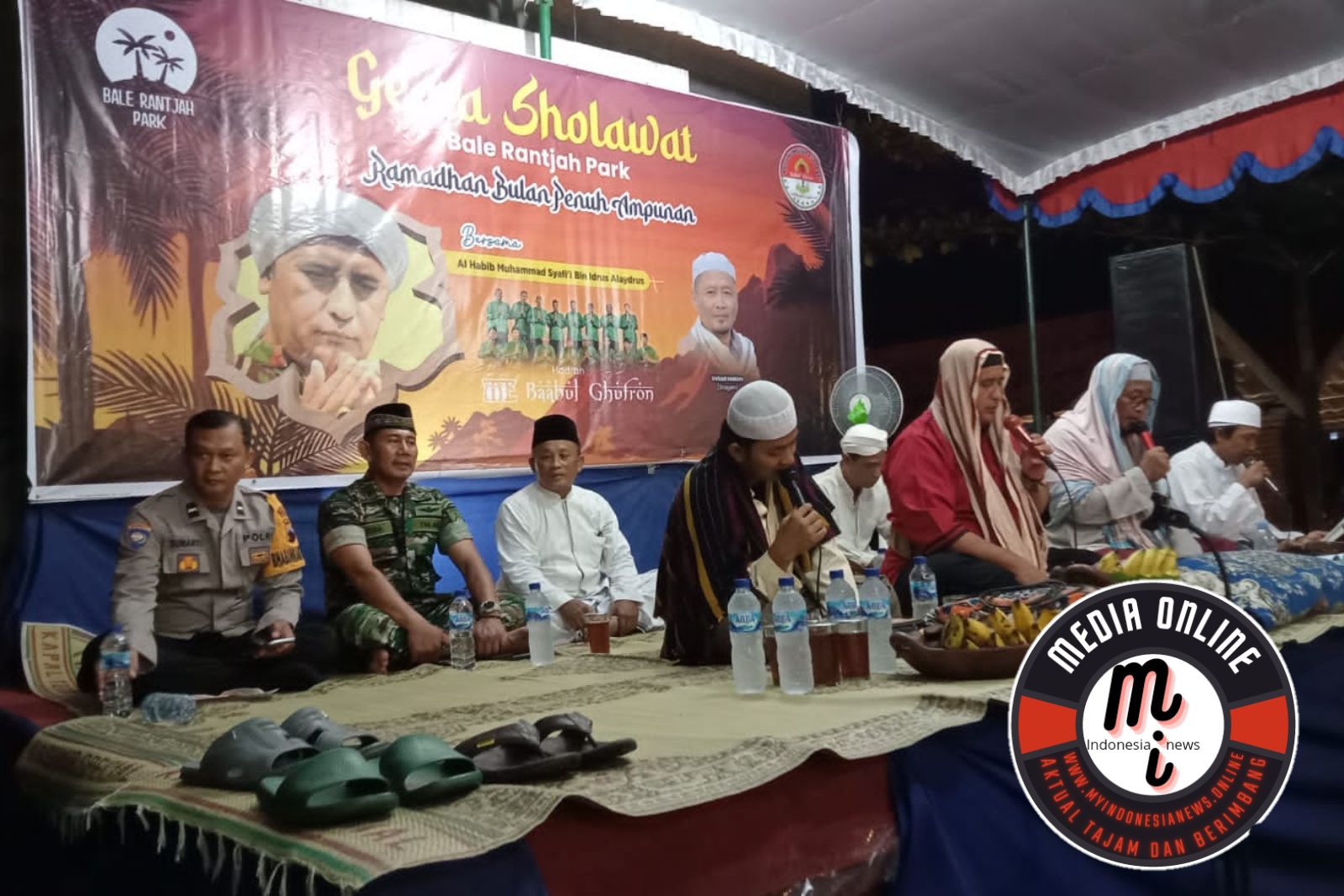 Babinsa Koramil 09/Sawit Hadiri Acara Gema Bersholawat Bale Rantjah Park di Boyolali